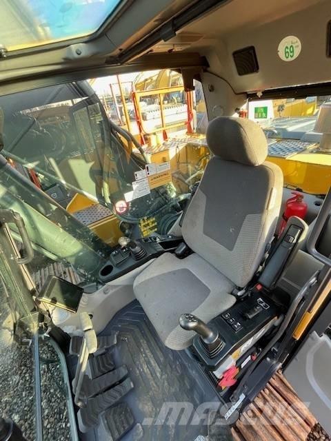 Volvo EC220EL 履带挖掘机