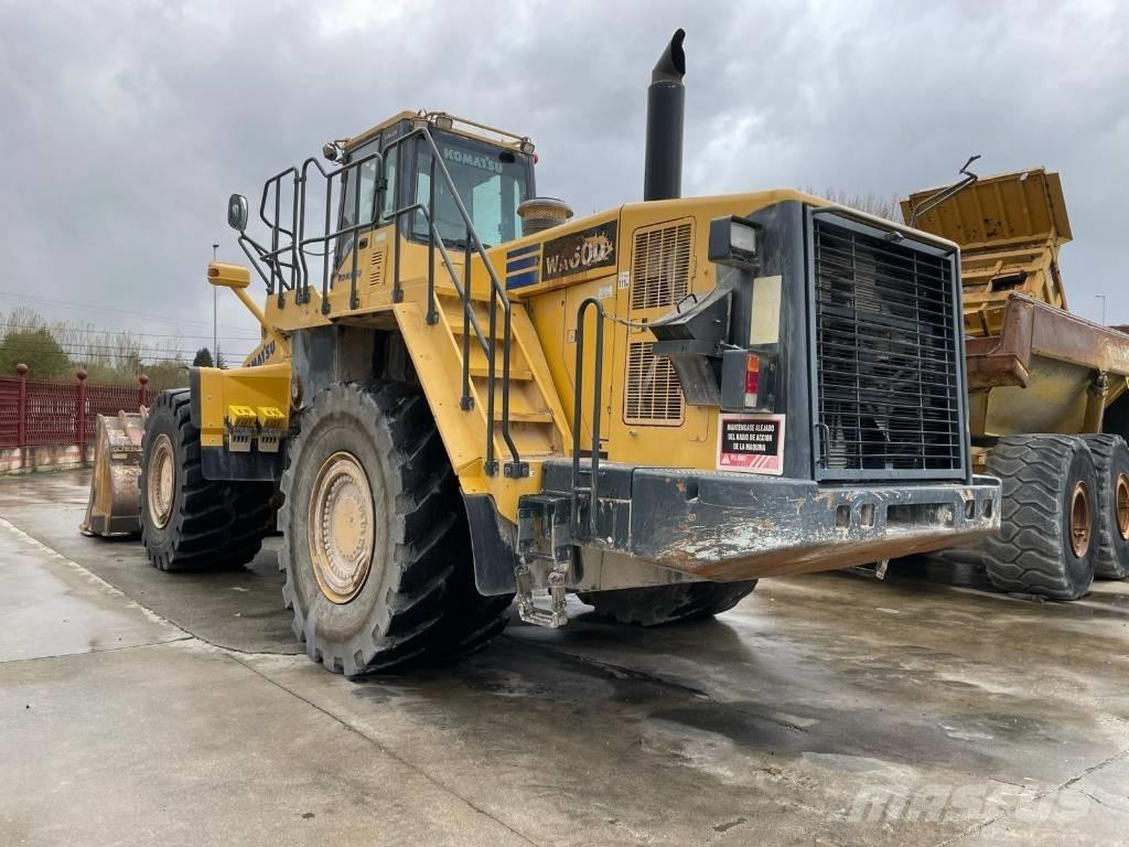Komatsu WA 600-6 轮式装载机