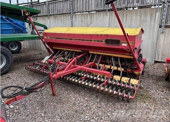 Väderstad Rapid400C 多功能条播机