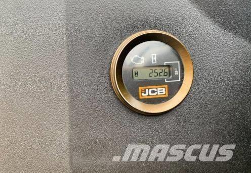 JCB 15 C-1 小型挖掘机