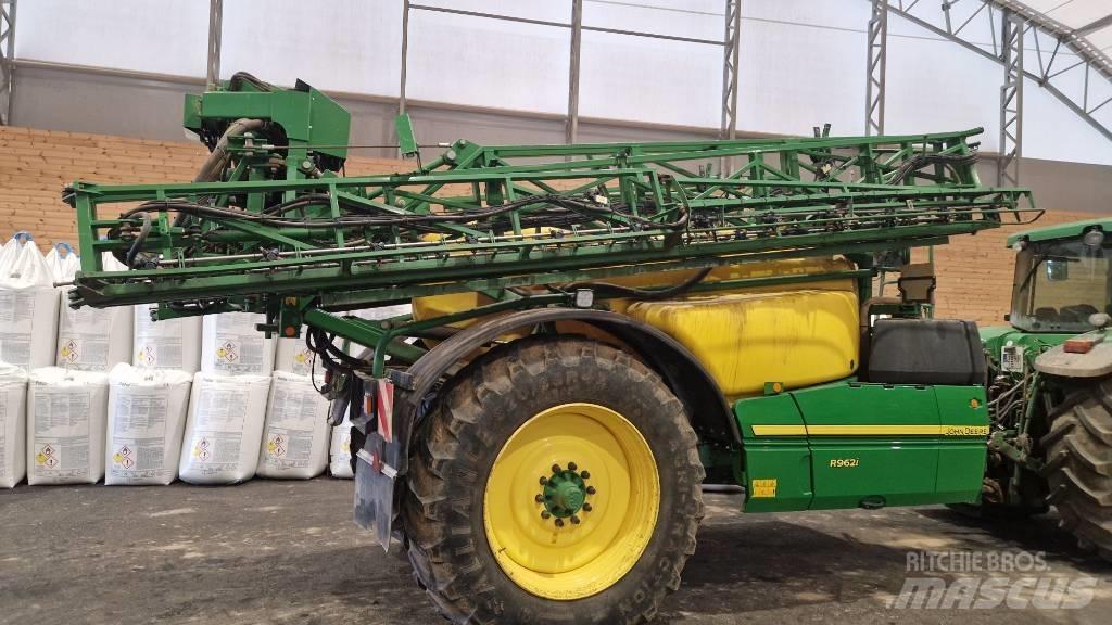 John Deere 962 i 牵引式喷雾机