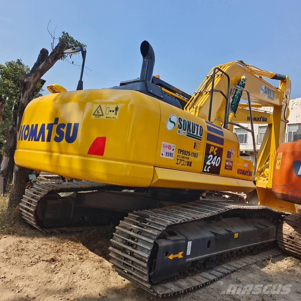 Komatsu PC 240 履带挖掘机