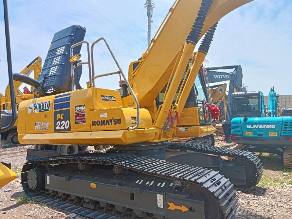 Komatsu PC 220-8 履带挖掘机