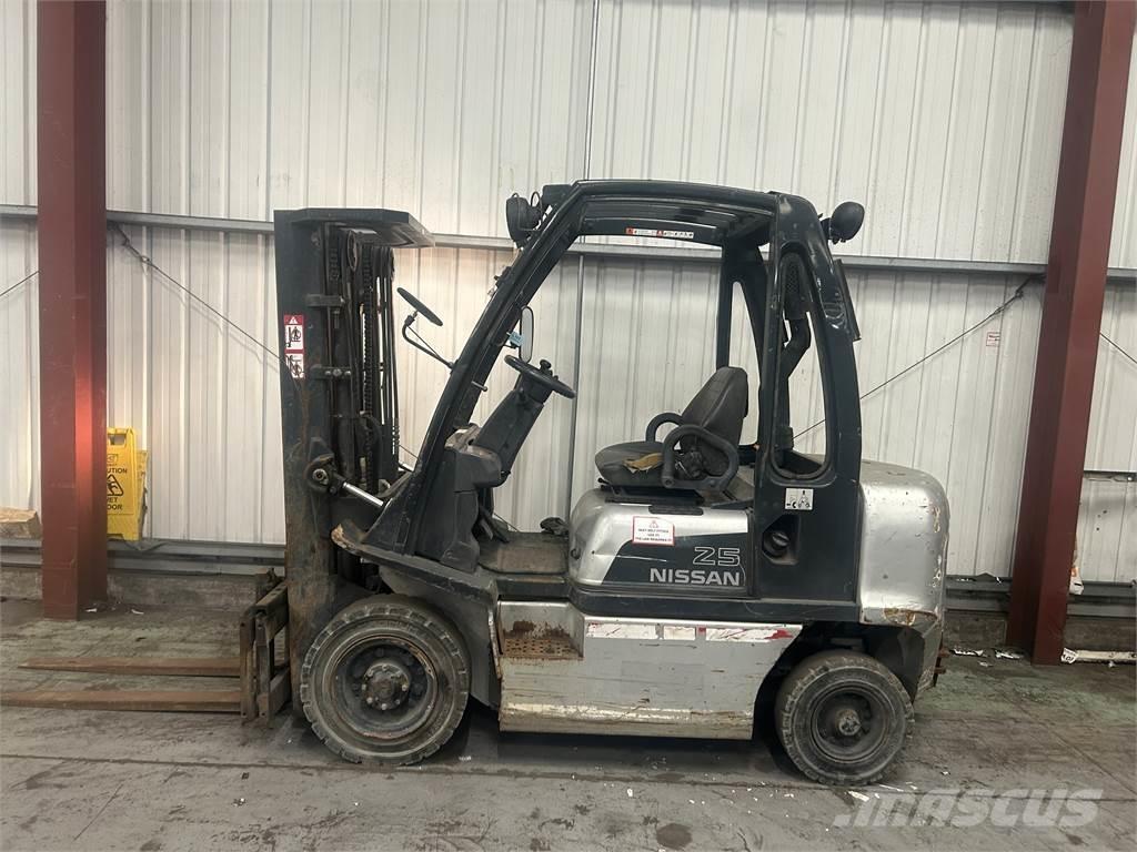 Nissan FD02A25Q 柴油叉车