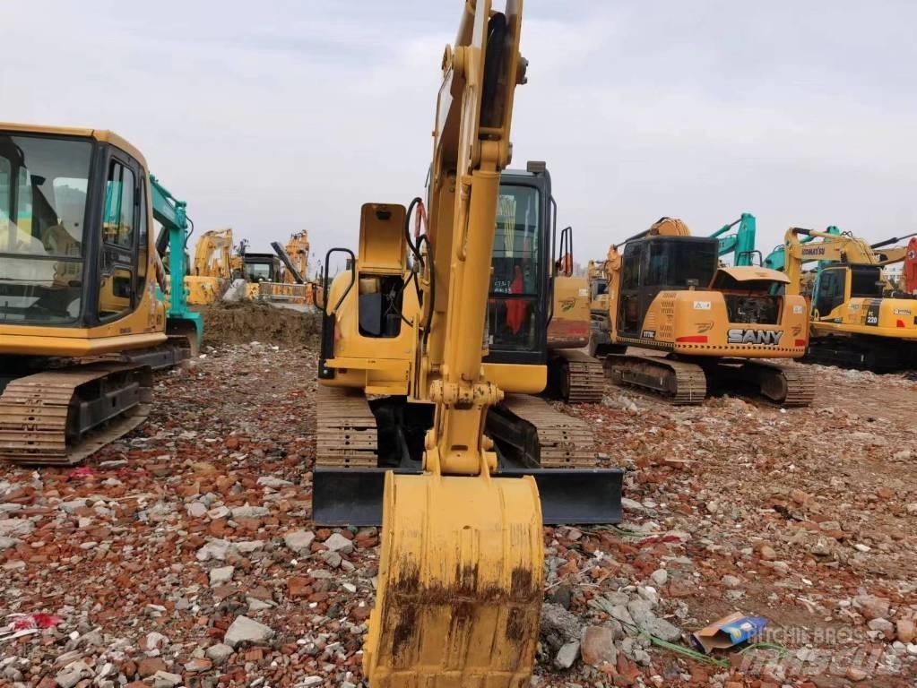 Komatsu PC 56-7 小型挖掘机