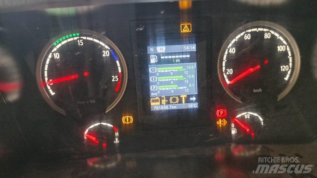 Scania R 620 工程吊钩车