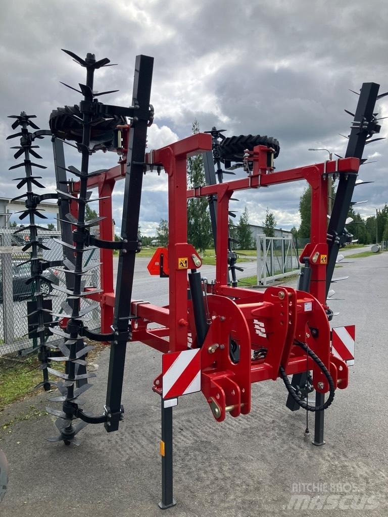 Tume Harrow R640L 钉齿耙