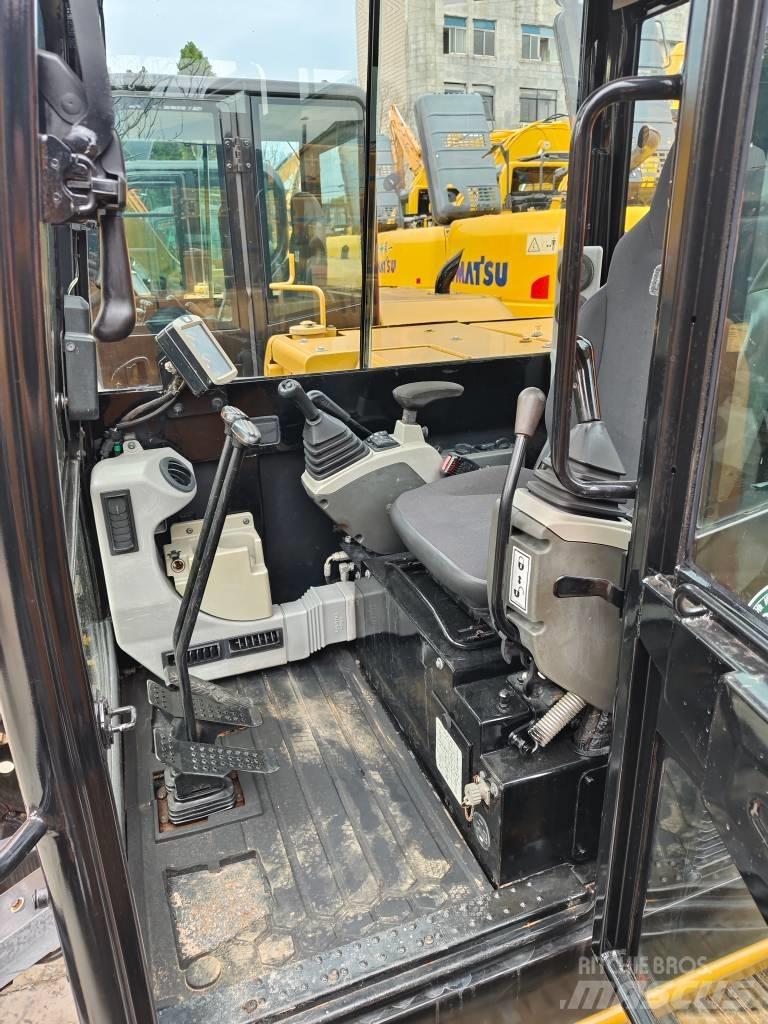 CAT 305.5 E 2 小型挖掘机