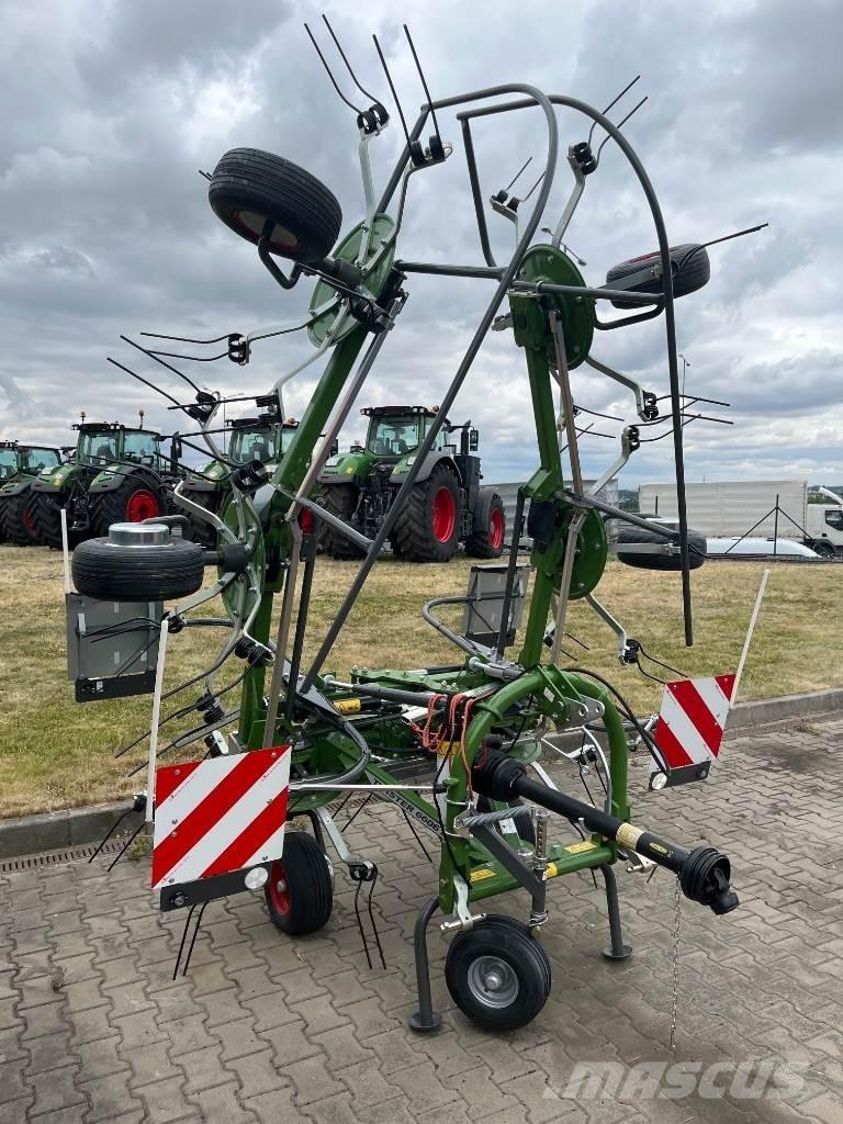 Fendt Twister 6606 犁耙和摊草机
