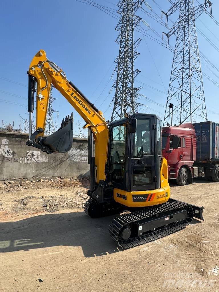 LiuGong LG9035F 履带挖掘机