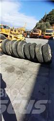 Bridgestone 13R22.5 轮胎、车轮和轮圈