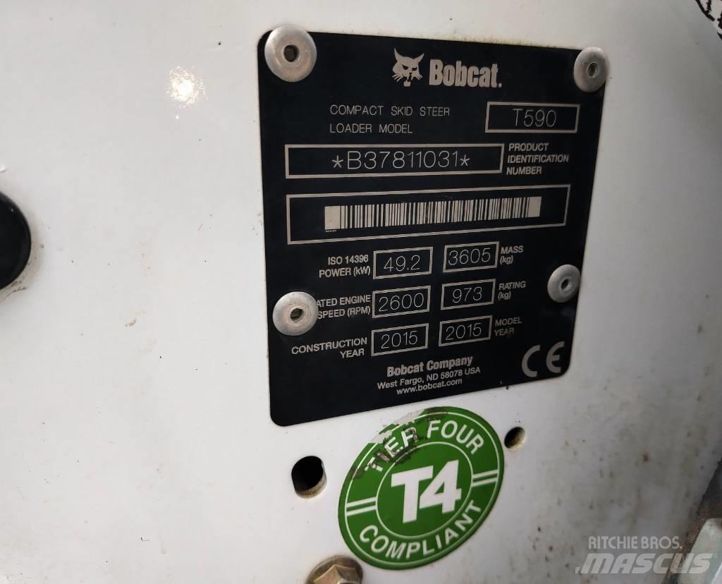 Bobcat T 590 滑移装载机