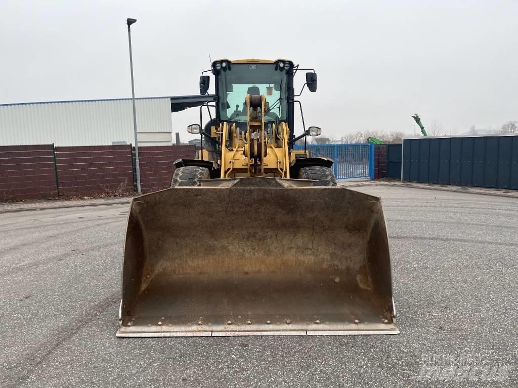 CAT 930M 轮式装载机