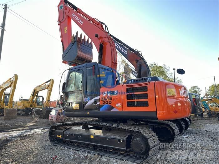 Hitachi ZX 200 履带挖掘机