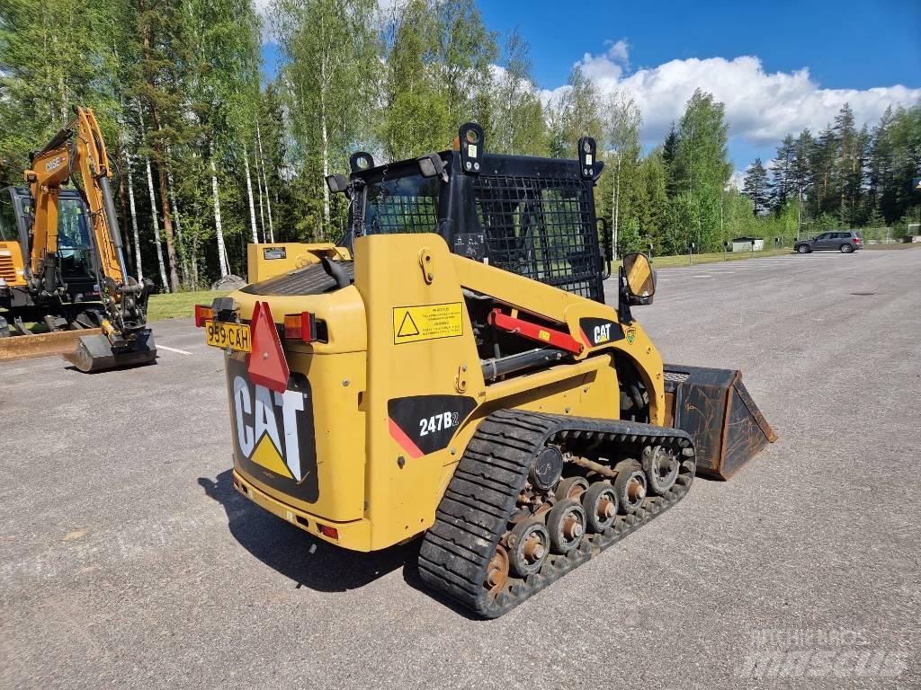 CAT 247 B 2 滑移装载机