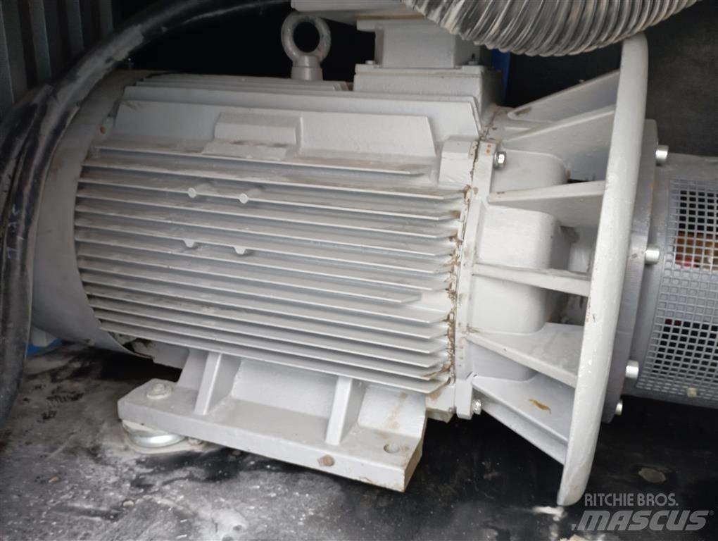 Compair L110RS-13A 压缩机