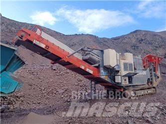 Sandvik QJ241 移动式破碎机