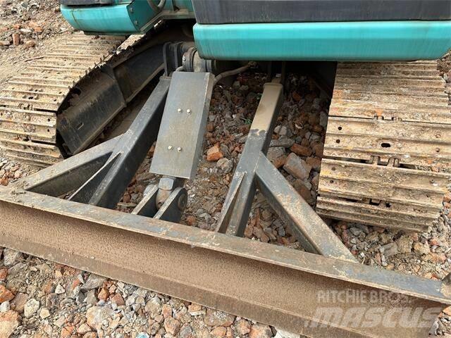 Kobelco SK70SR 小型挖掘机