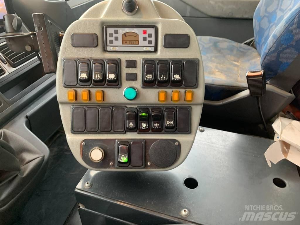 Iveco 150E 22 扫地机