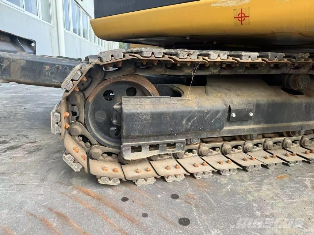 CAT 306E2 小型挖掘机
