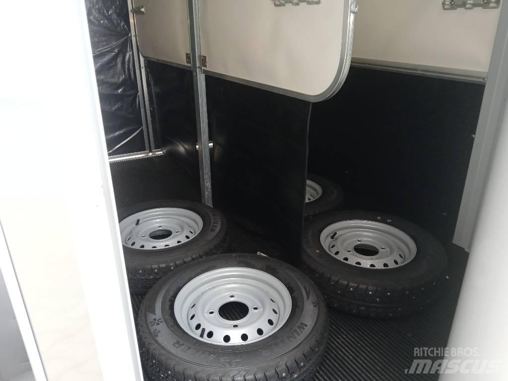 Ifor-Williams HB506 动物运输拖车