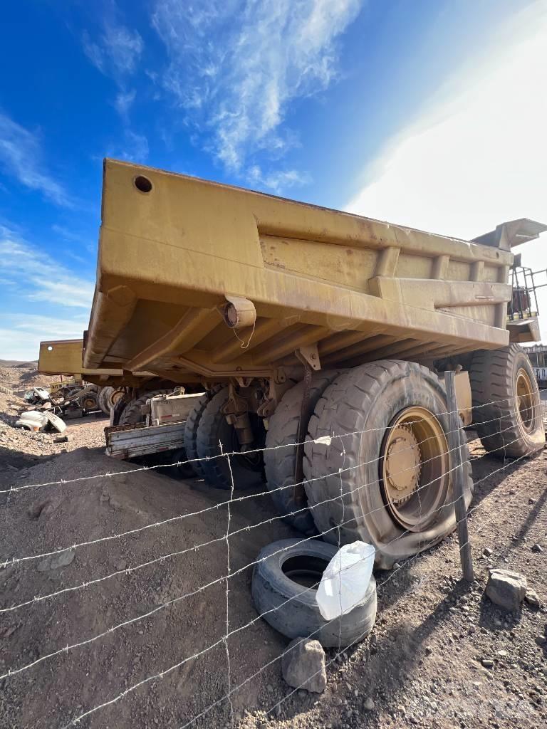 CAT 777 D 翻斗车\公路型自卸车
