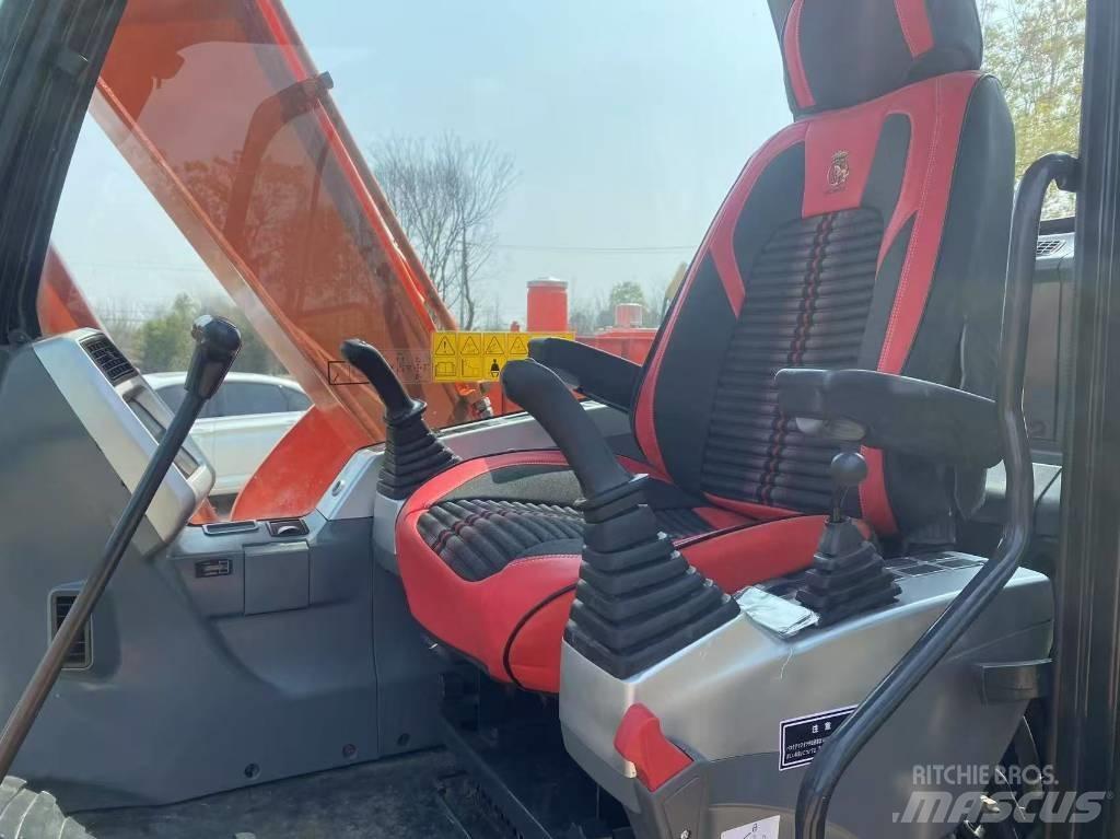 Doosan DX 75-9 C 中型挖掘机