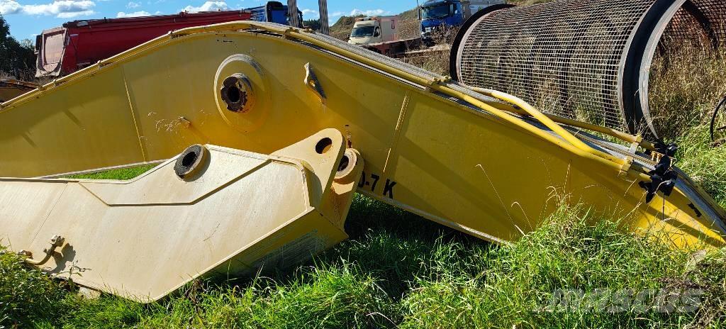 Komatsu PC 600-7K 吊杆和铲斗