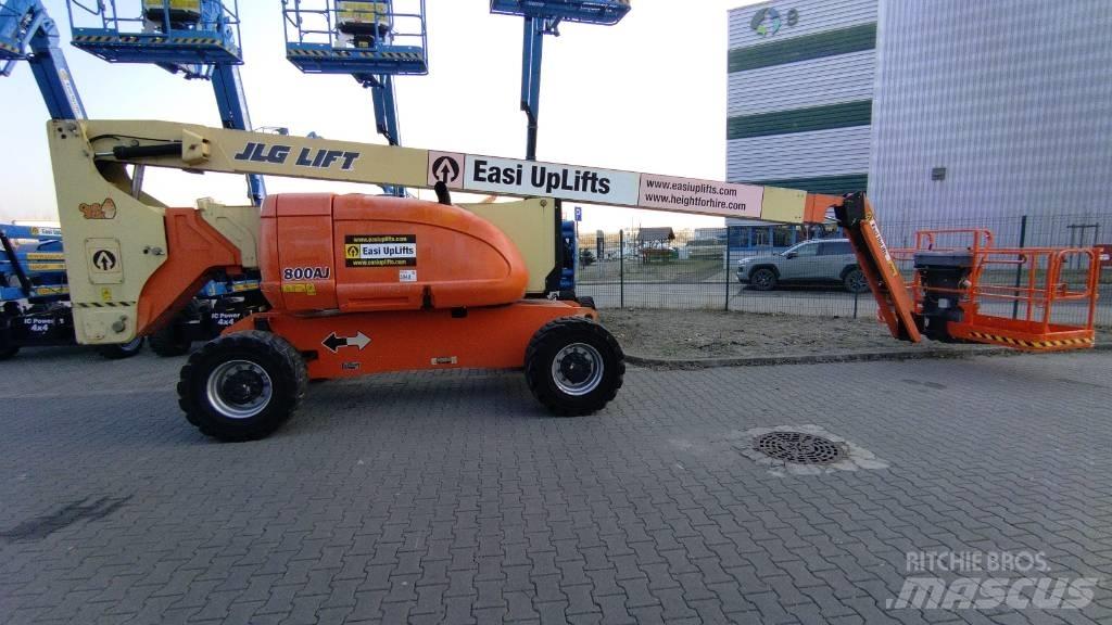 JLG 800 AJ 曲臂高空工作平台