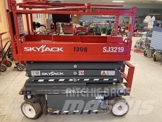 SkyJack SJ 3219 剪叉式升降机
