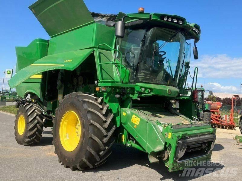 John Deere S770 联合收割机