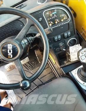 JCB 540-140 伸缩臂叉装车|叉装车