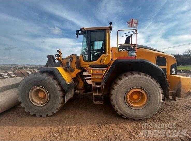 Volvo L 220 H 轮式装载机