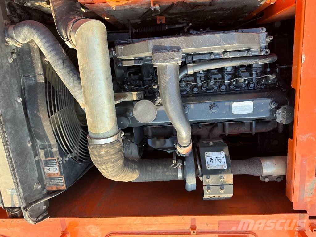 Doosan DX140LC 履带挖掘机