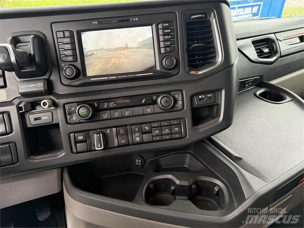 Scania R650 6X2 工程吊钩车