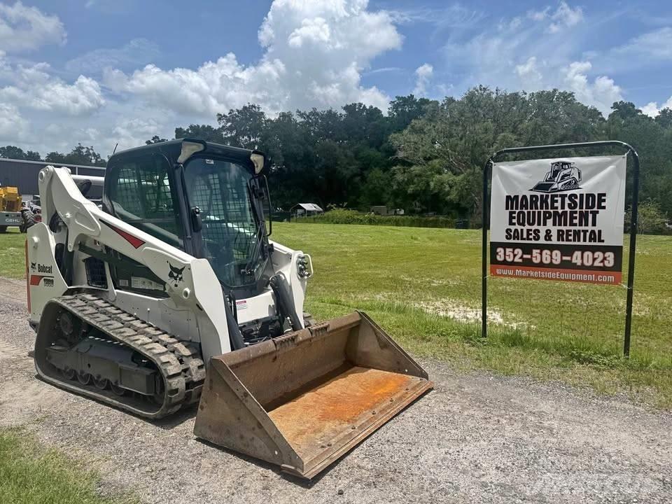 Bobcat T 590 滑移装载机