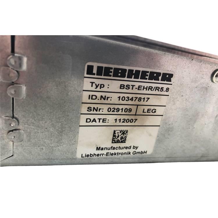 Liebherr R 924 C 电子设备