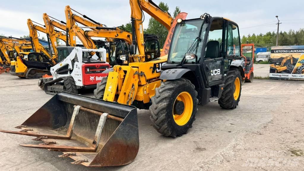 JCB 531-70 伸缩轮式装载机