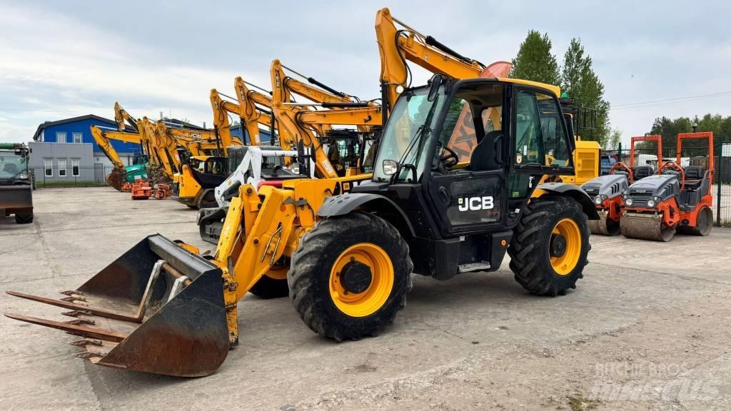 JCB 531-70 伸缩轮式装载机