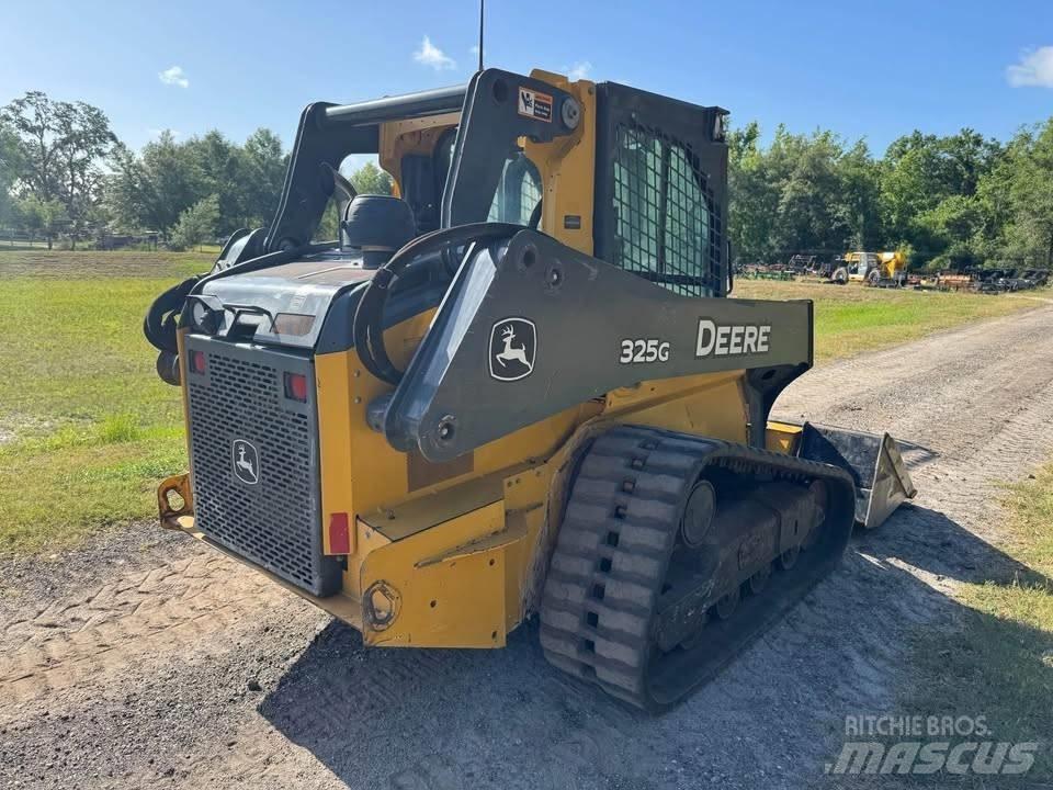 John Deere 325G 滑移装载机