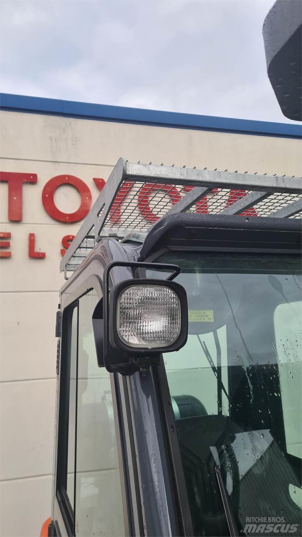 Toyota 02-8FGF30 天然气叉车