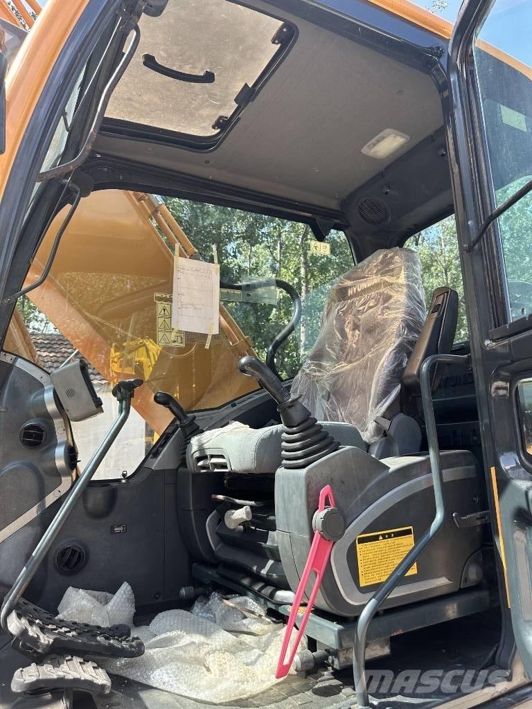Hyundai R220LC-9S 履带挖掘机