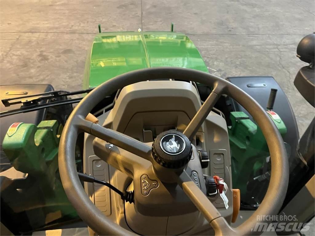 John Deere 6100M 拖拉机/农用车