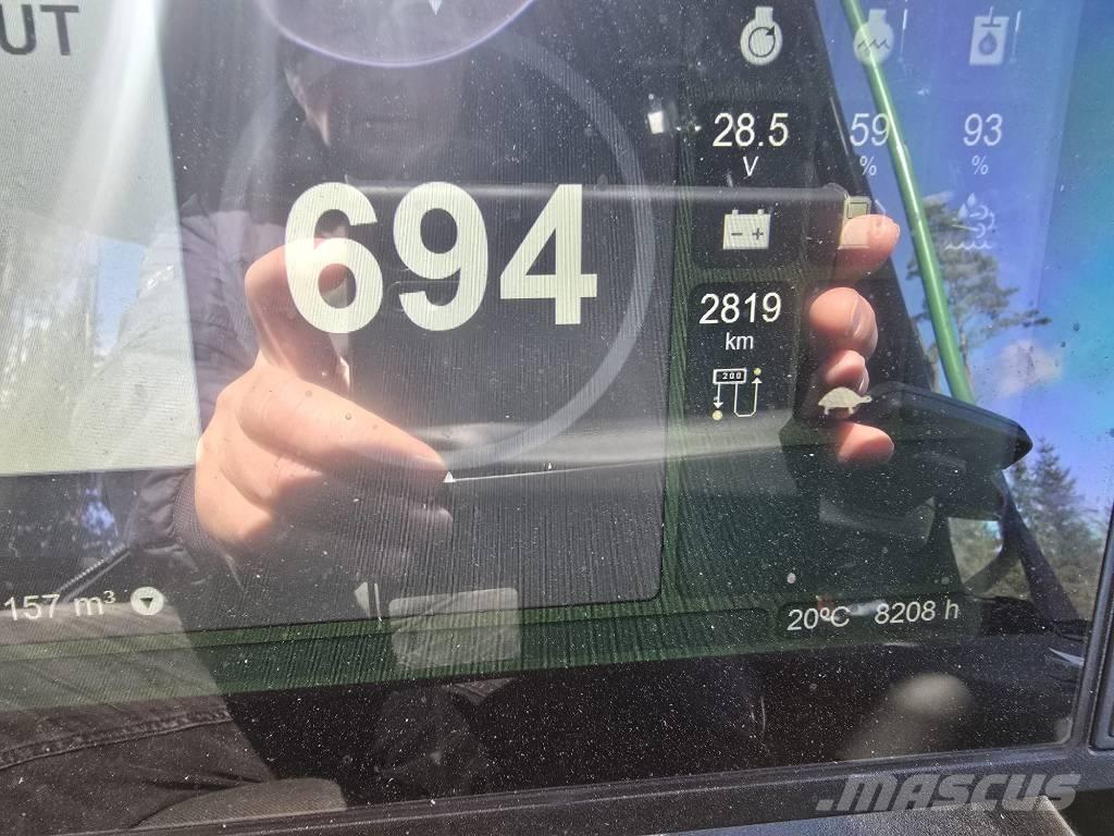 John Deere 1270G 收割机