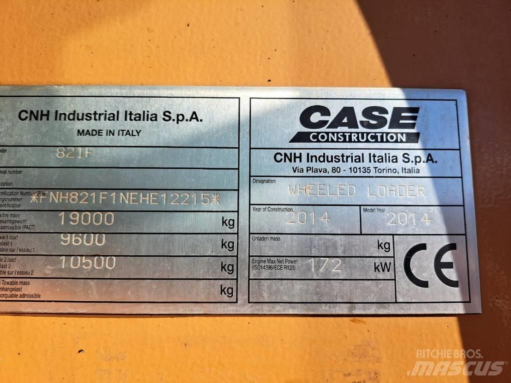 CASE 821 F 轮式装载机