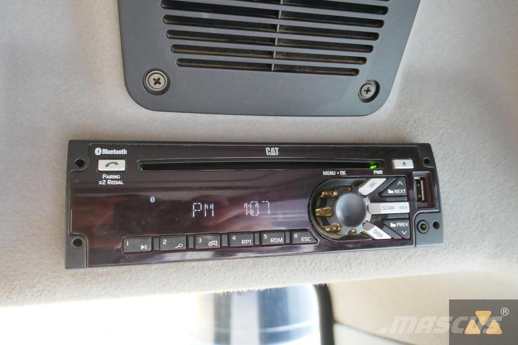 CAT 325F LCR 履带挖掘机