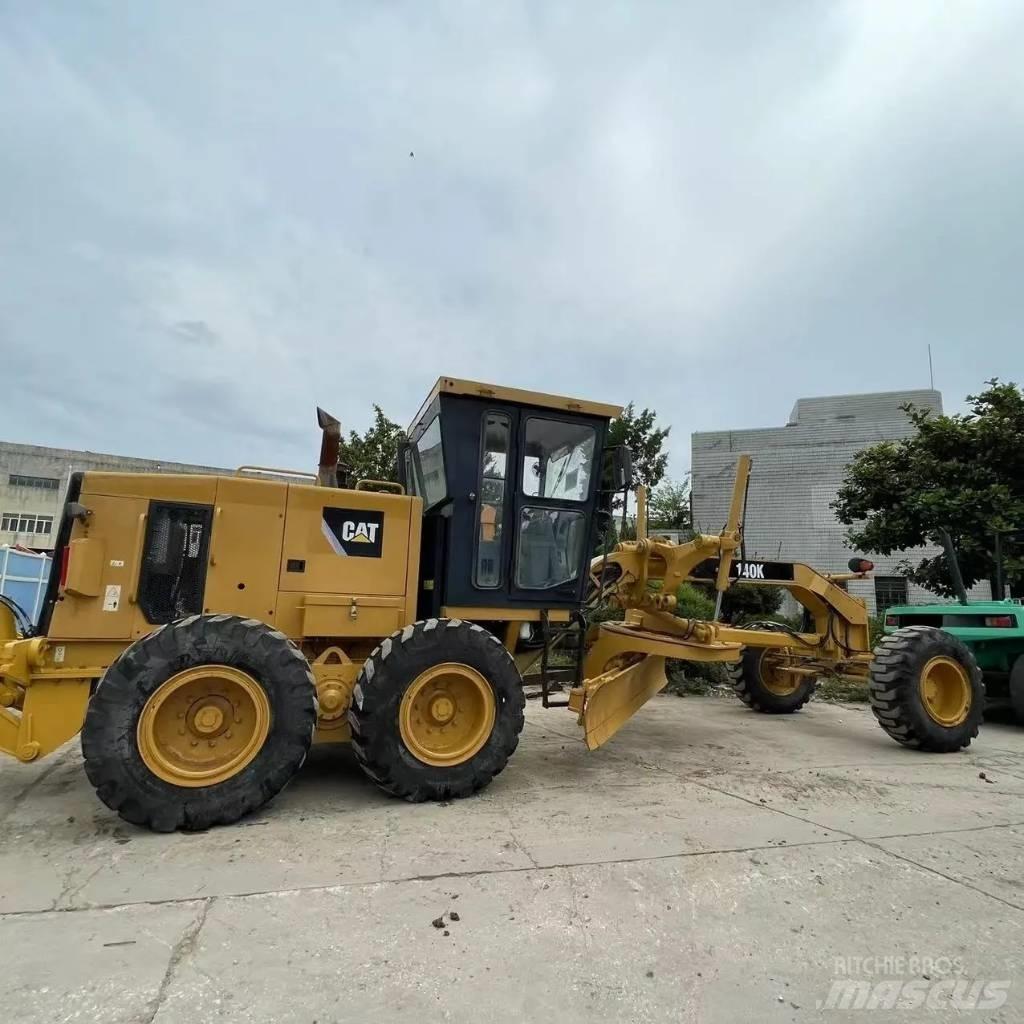 CAT 140 K 平地机/推土机