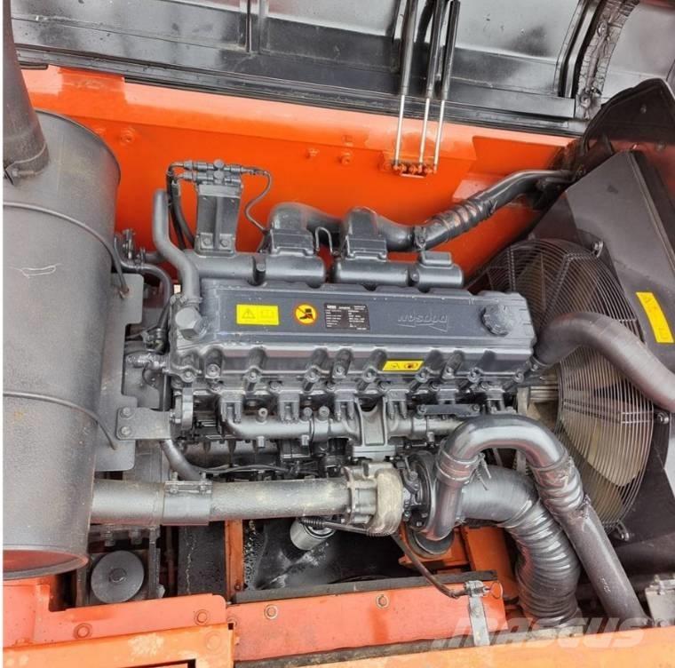 Doosan DX 340 LC 履带挖掘机