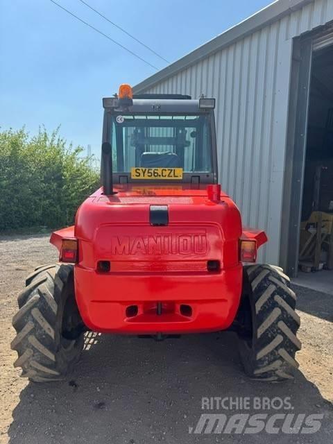 Manitou M 26.4 越野叉车|叉装车
