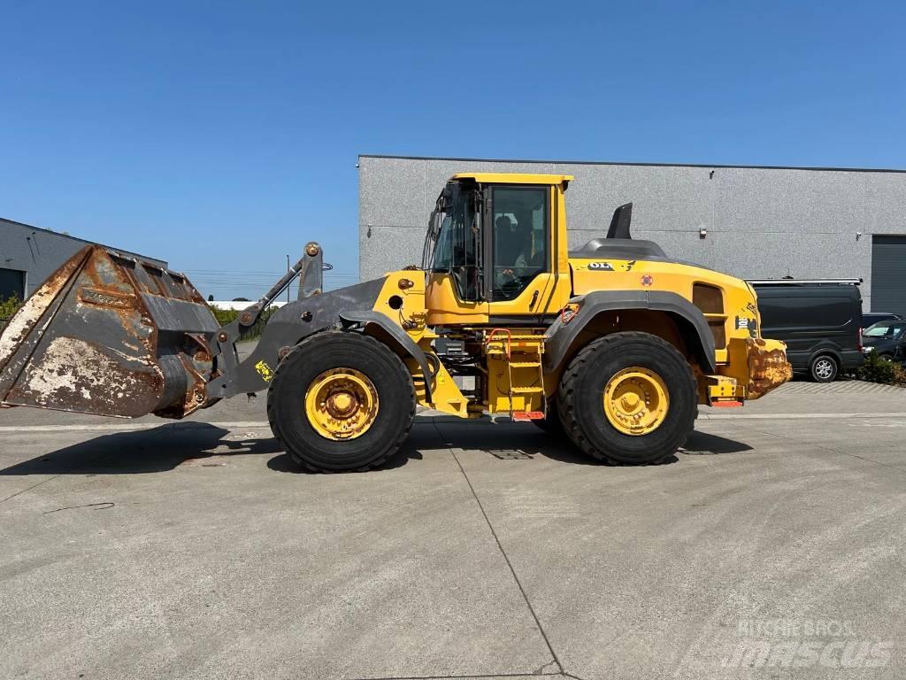 Volvo L 110 H 轮式装载机